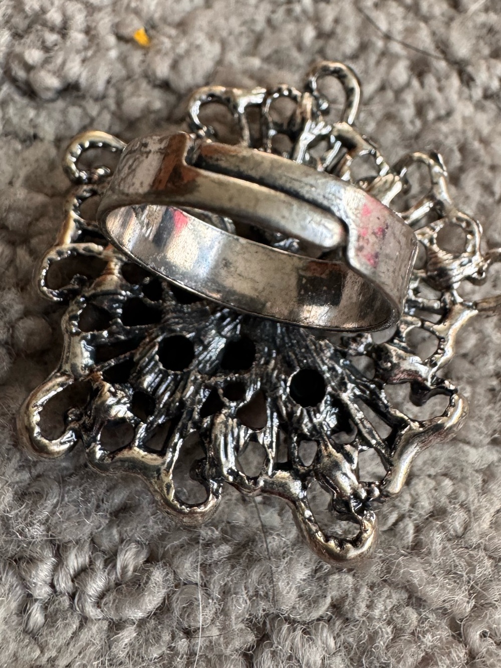Vintage-Inspired Turquoise Floral Statement Ring - Women Jewelry - Picture 4 of 4